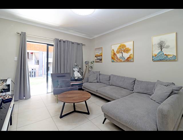 3 BEDROOM APARTMENT FOR SALE IN NOORDHANG